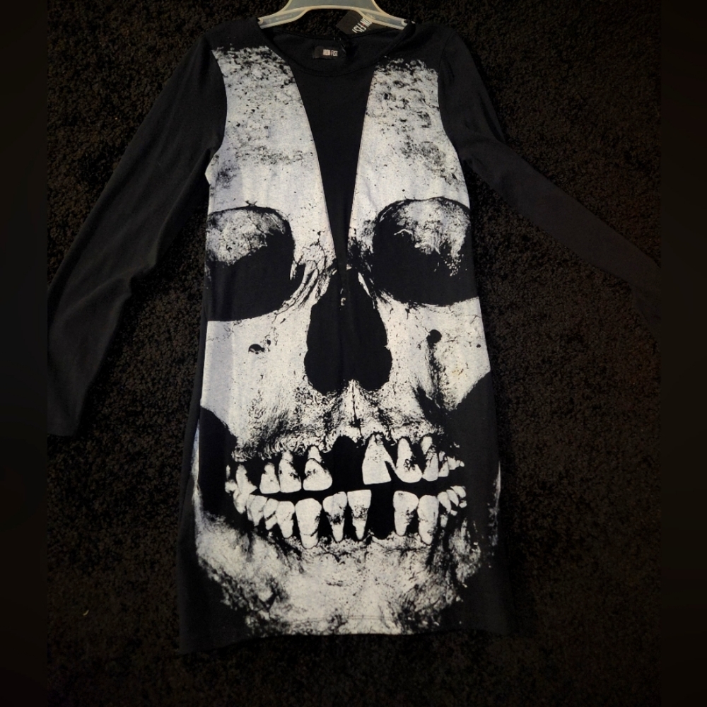 Rare vintage Iron fist skull dress brand new..